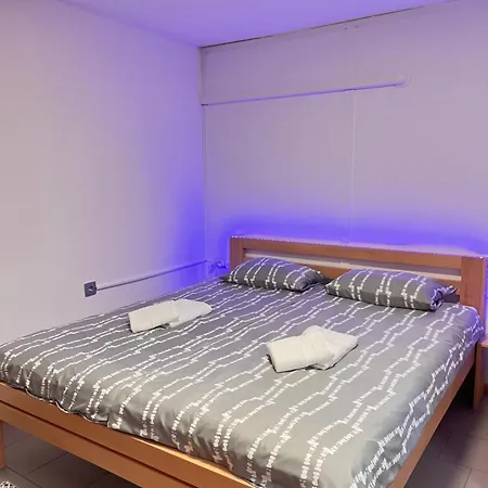 Apartma Beny With Sauna 아파트