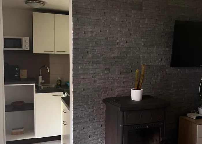 Apartma Beny With Sauna Apartamento *