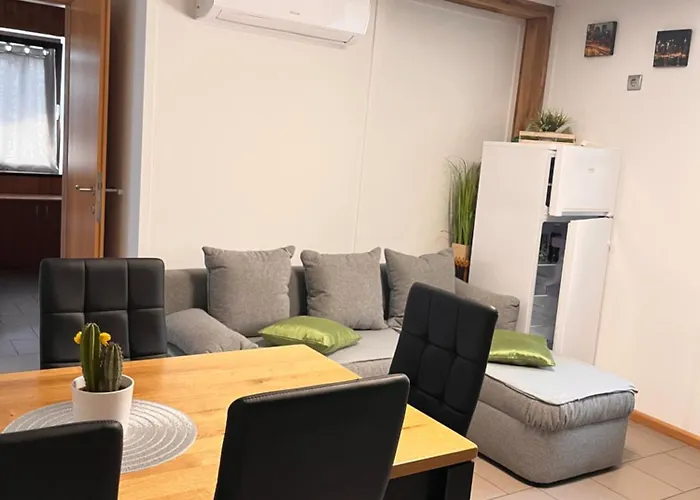 Apartma Beny With Sauna *